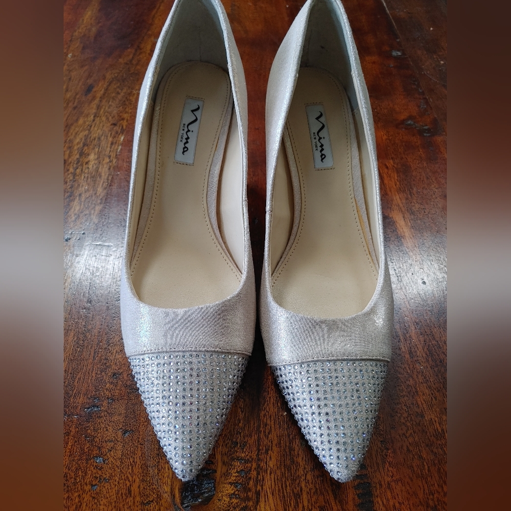 $15 START !! 🙂‍↔️ na New York Champagne Gold Sparkle Rhinestone Heels ~ 9M